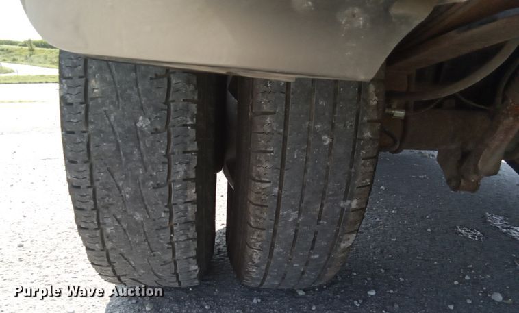 image for item JL9955 2004 Ford F350 Super Duty King Ranch  Crew Cab pickup truck