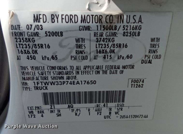 image for item JL9955 2004 Ford F350 Super Duty King Ranch  Crew Cab pickup truck