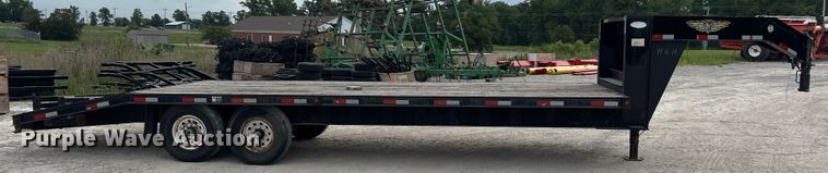 image for item JM9175 2004 H&H  equipment trailer