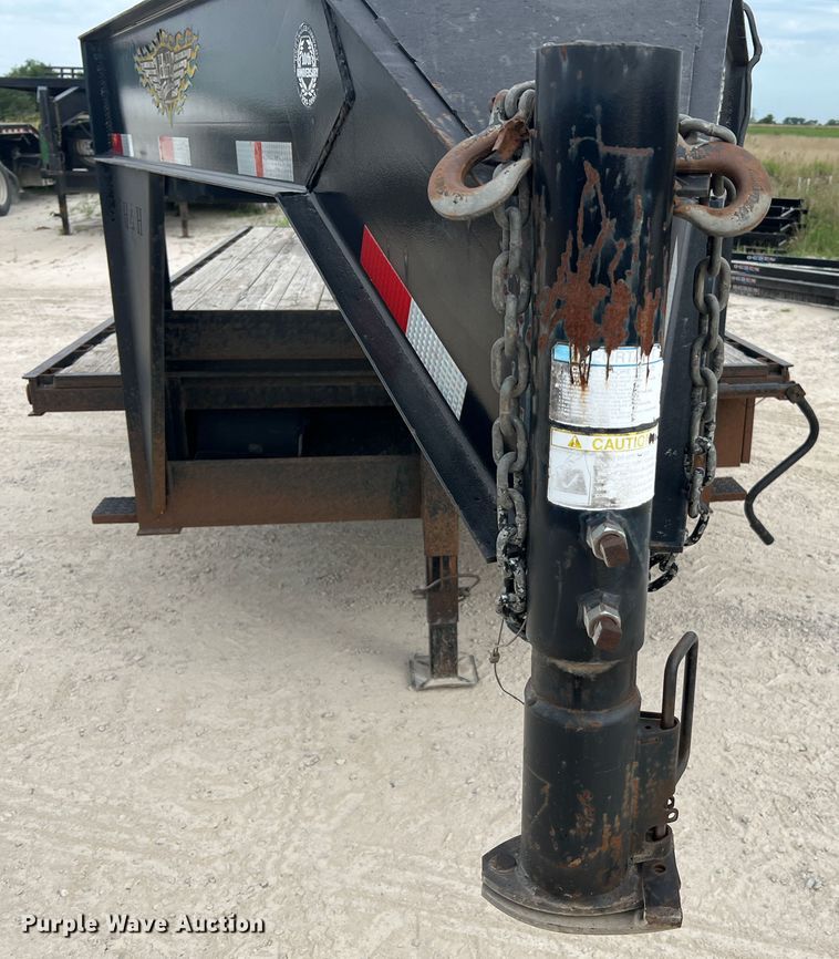 image for item JM9175 2004 H&H  equipment trailer