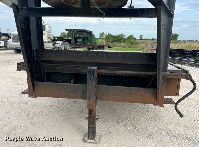 image for item JM9175 2004 H&H  equipment trailer