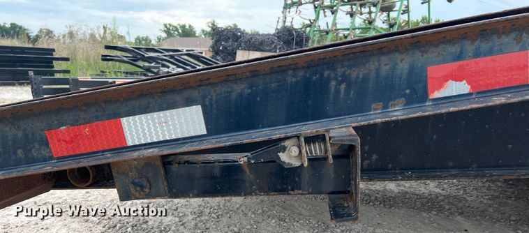 image for item JM9175 2004 H&H  equipment trailer