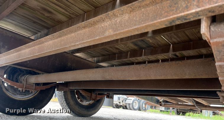 image for item JM9175 2004 H&H  equipment trailer