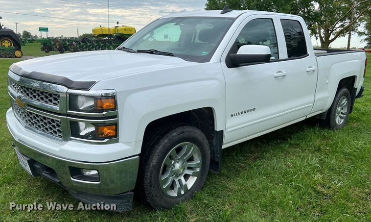 image for item JM9176 2015 Chevrolet Silverado 1500  Double Cab pickup truck