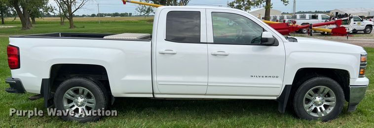 image for item JM9176 2015 Chevrolet Silverado 1500  Double Cab pickup truck