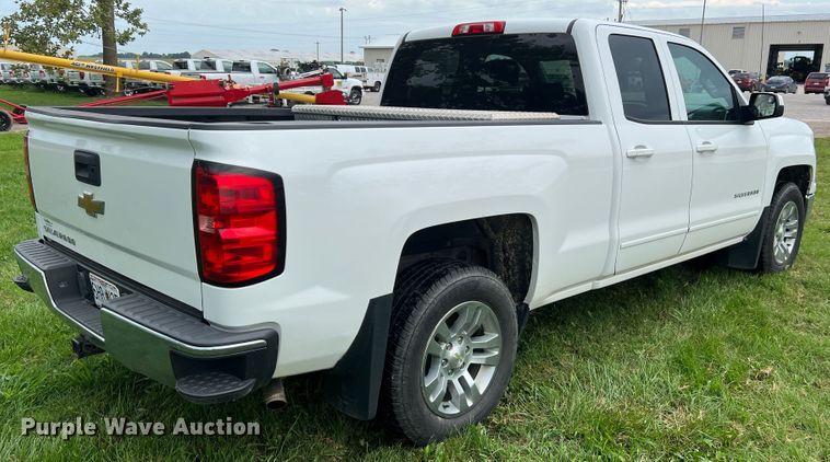 image for item JM9176 2015 Chevrolet Silverado 1500  Double Cab pickup truck