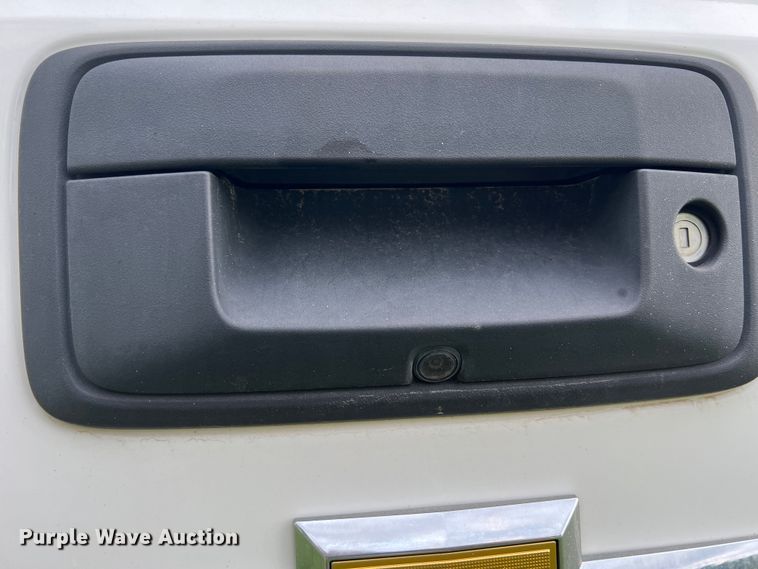 image for item JM9176 2015 Chevrolet Silverado 1500  Double Cab pickup truck