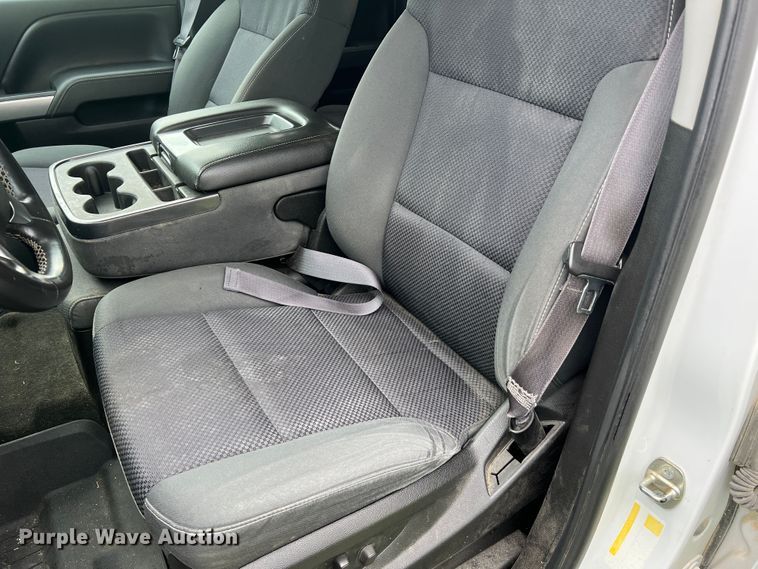 image for item JM9176 2015 Chevrolet Silverado 1500  Double Cab pickup truck