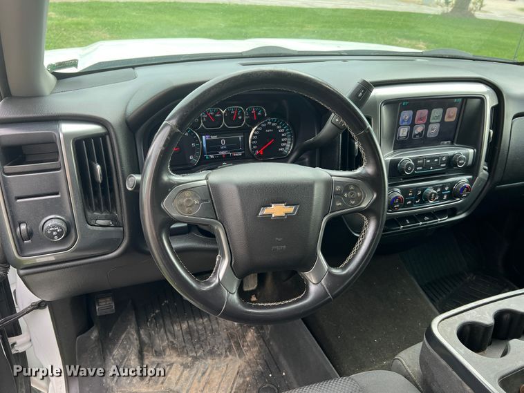 image for item JM9176 2015 Chevrolet Silverado 1500  Double Cab pickup truck