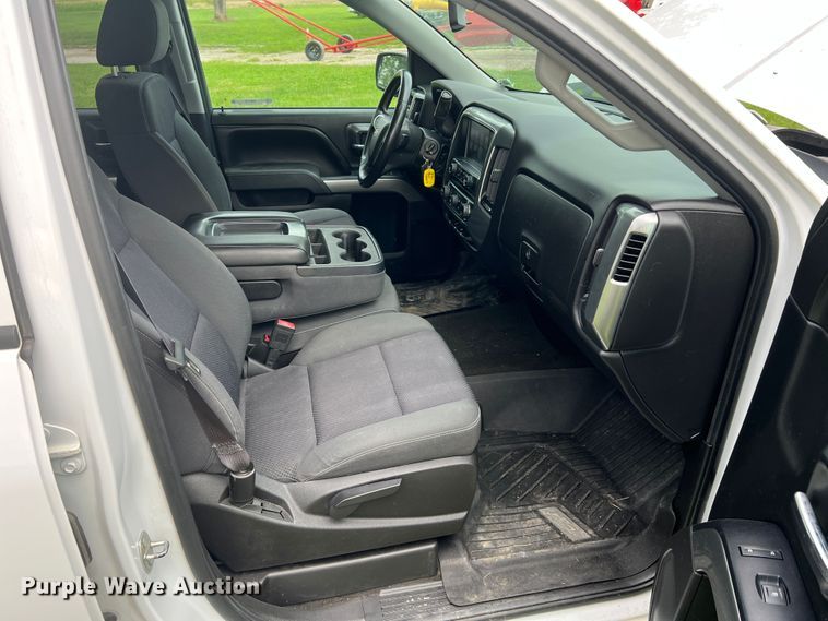 image for item JM9176 2015 Chevrolet Silverado 1500  Double Cab pickup truck