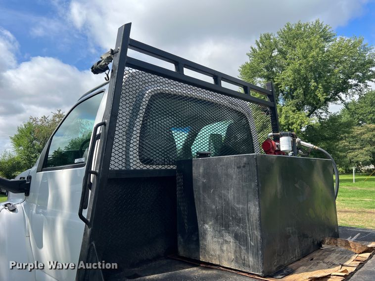 image for item JM9183 2005 Chevrolet C4500  flatbed truck