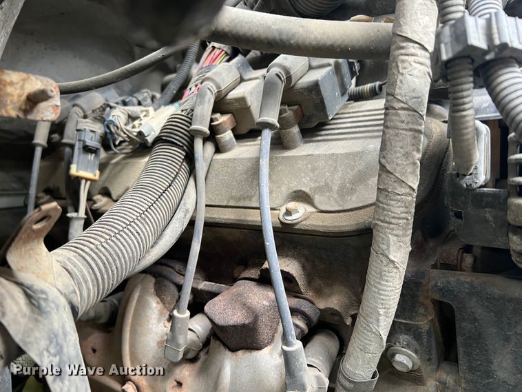 image for item JM9183 2005 Chevrolet C4500  flatbed truck