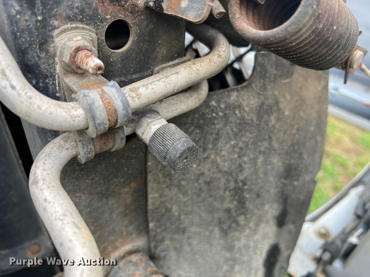 image for item JM9183 2005 Chevrolet C4500  flatbed truck