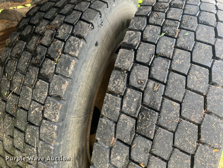 image for item JM9183 2005 Chevrolet C4500  flatbed truck