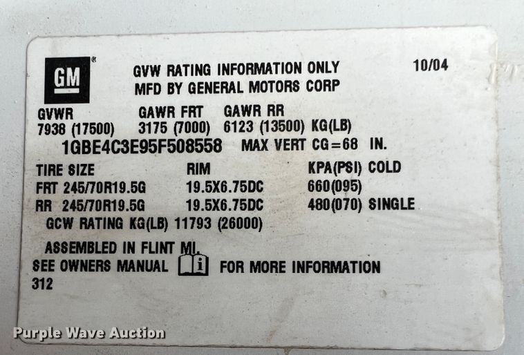 image for item JM9183 2005 Chevrolet C4500  flatbed truck