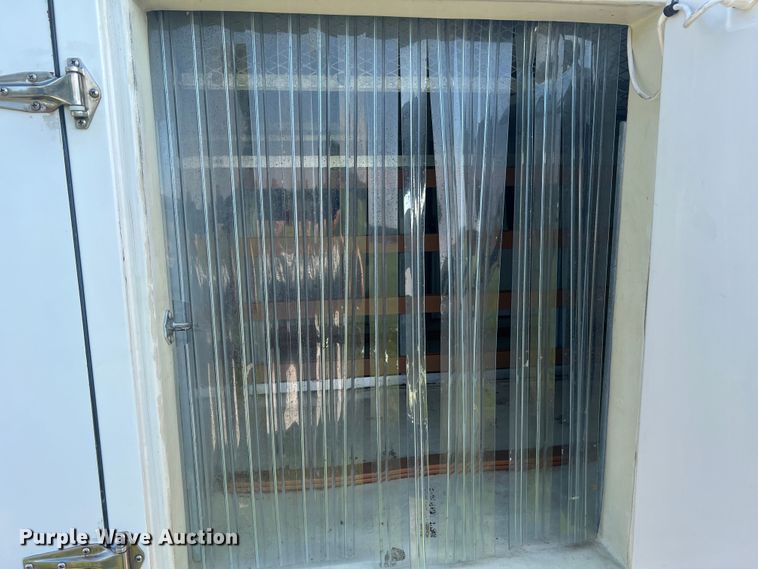 image for item JM9188 2016 Isuzu NPR HD  refrigerated delivery truck