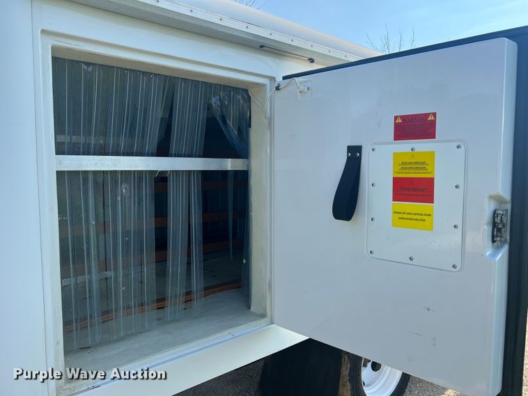 image for item JM9188 2016 Isuzu NPR HD  refrigerated delivery truck