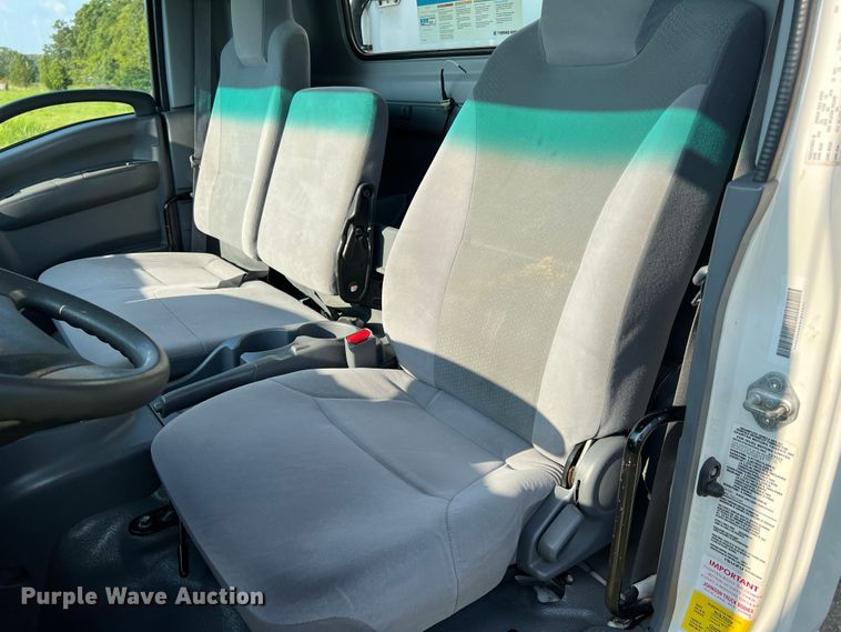 image for item JM9188 2016 Isuzu NPR HD  refrigerated delivery truck