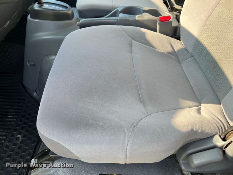 image for item JM9188 2016 Isuzu NPR HD  refrigerated delivery truck