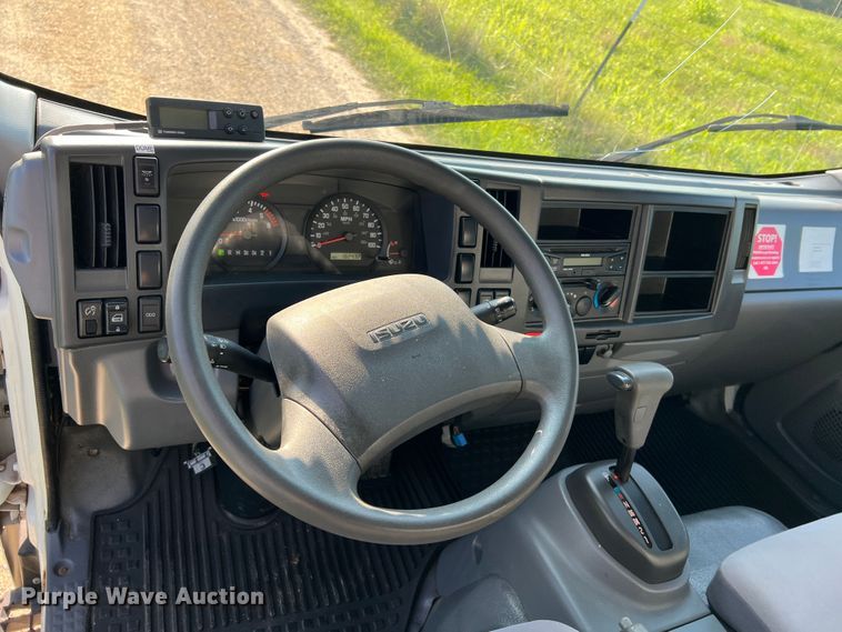 image for item JM9188 2016 Isuzu NPR HD  refrigerated delivery truck