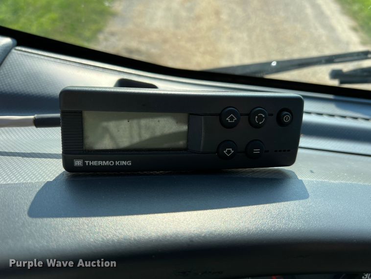 image for item JM9188 2016 Isuzu NPR HD  refrigerated delivery truck