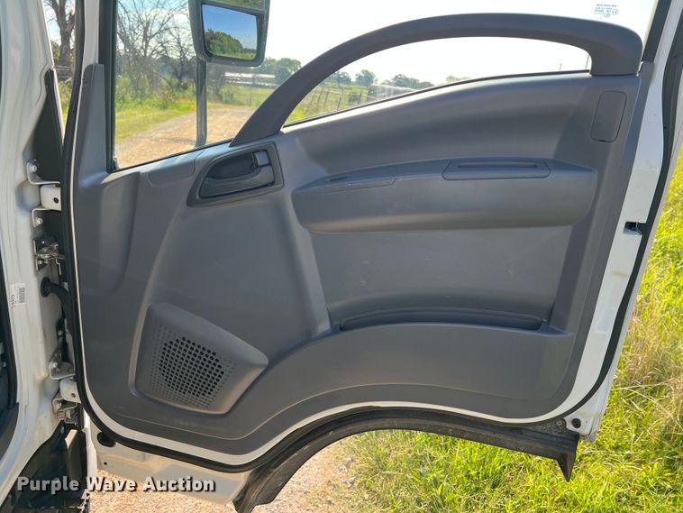 image for item JM9188 2016 Isuzu NPR HD  refrigerated delivery truck