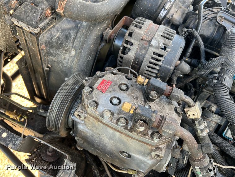 image for item JM9188 2016 Isuzu NPR HD  refrigerated delivery truck