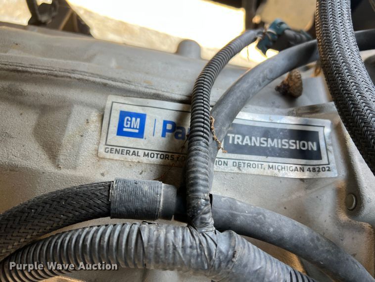 image for item JM9188 2016 Isuzu NPR HD  refrigerated delivery truck