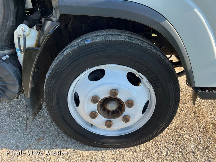 image for item JM9188 2016 Isuzu NPR HD  refrigerated delivery truck