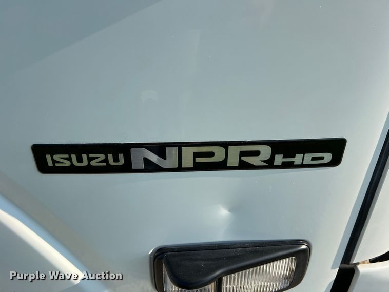 image for item JM9188 2016 Isuzu NPR HD  refrigerated delivery truck