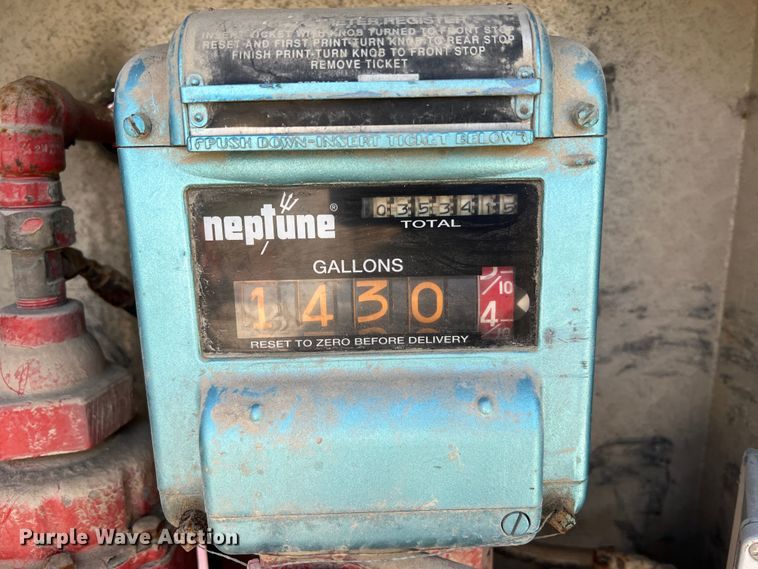 image for item JM9199 2004 International 4300  propane delivery truck