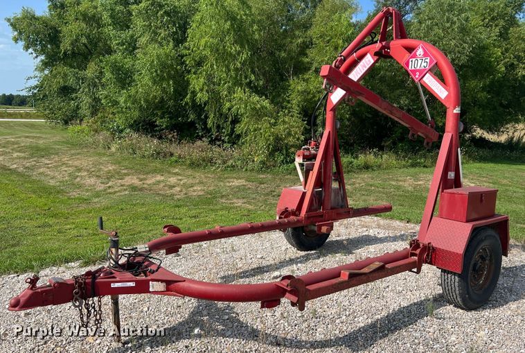 image for item JM9200 1990 H&H Equipment Company 10-HDWR-6  propane tank trailer