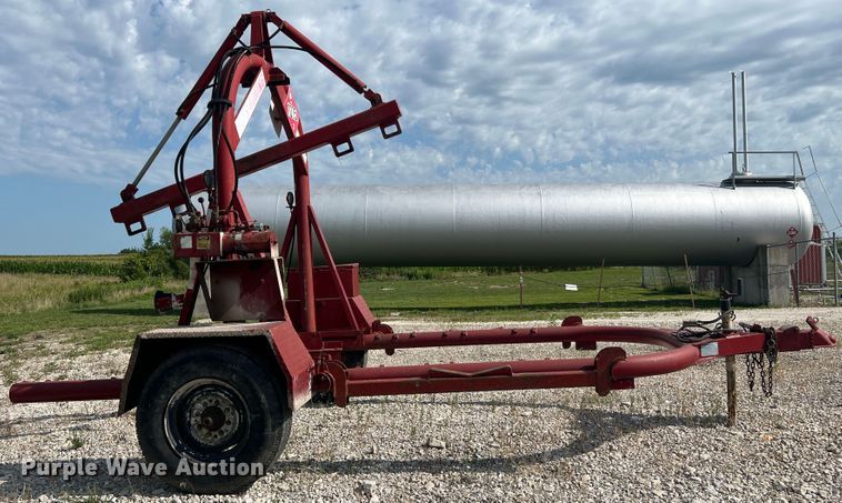 image for item JM9200 1990 H&H Equipment Company 10-HDWR-6  propane tank trailer