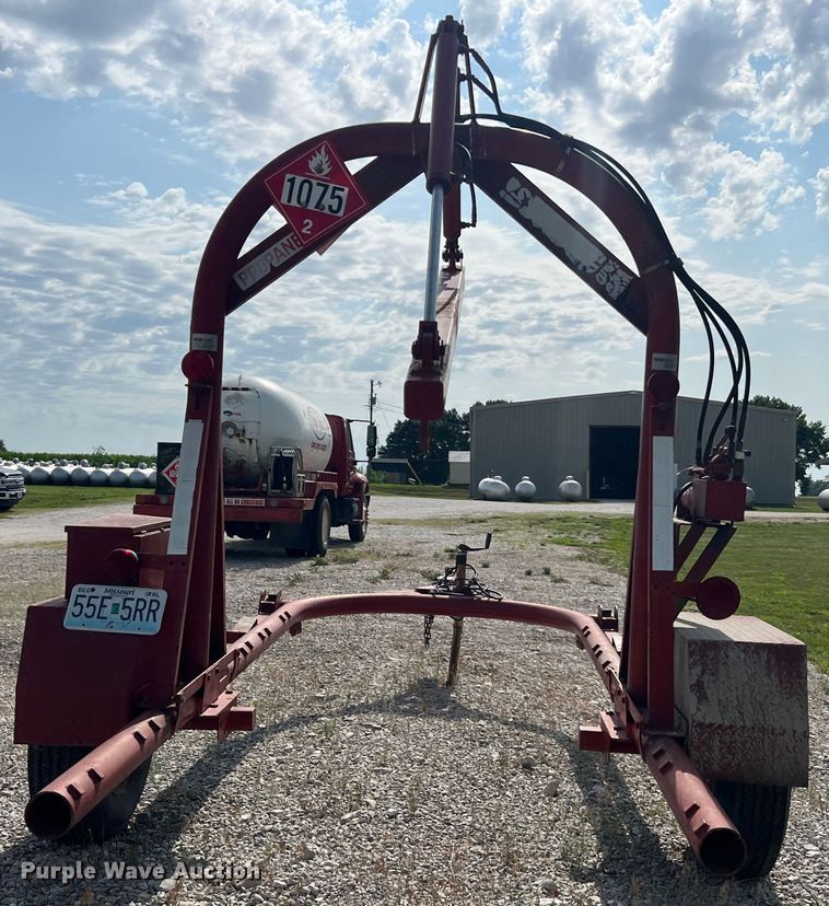 image for item JM9200 1990 H&H Equipment Company 10-HDWR-6  propane tank trailer