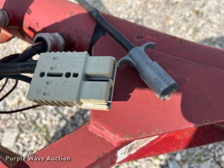 image for item JM9200 1990 H&H Equipment Company 10-HDWR-6  propane tank trailer