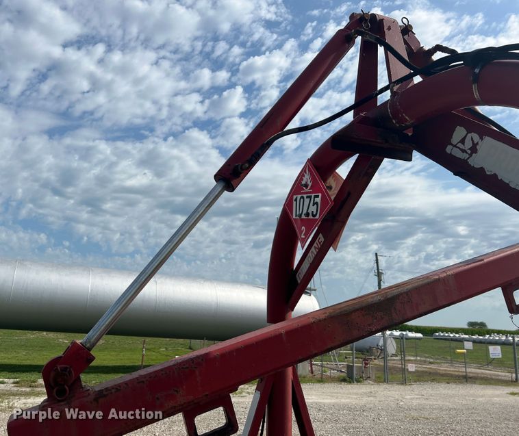 image for item JM9200 1990 H&H Equipment Company 10-HDWR-6  propane tank trailer