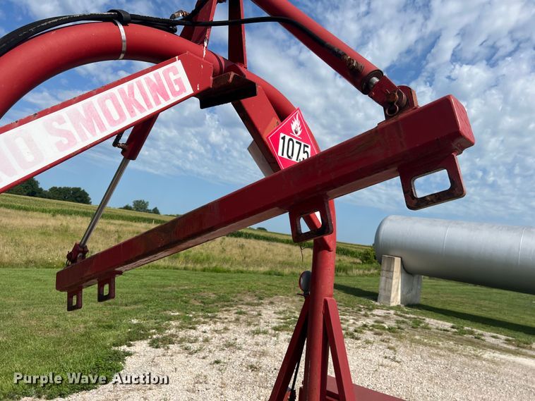 image for item JM9200 1990 H&H Equipment Company 10-HDWR-6  propane tank trailer