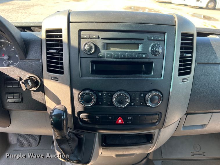 image for item JM9203 2008 Dodge Sprinter 2500  van