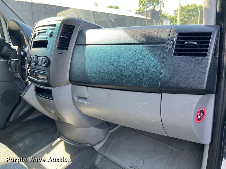 image for item JM9203 2008 Dodge Sprinter 2500  van