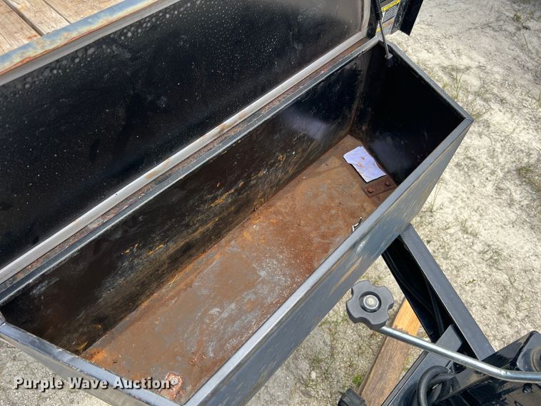 image for item JM9293 2019 Doolittle CF-8220  equipment trailer