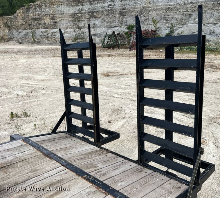 image for item JM9293 2019 Doolittle CF-8220  equipment trailer