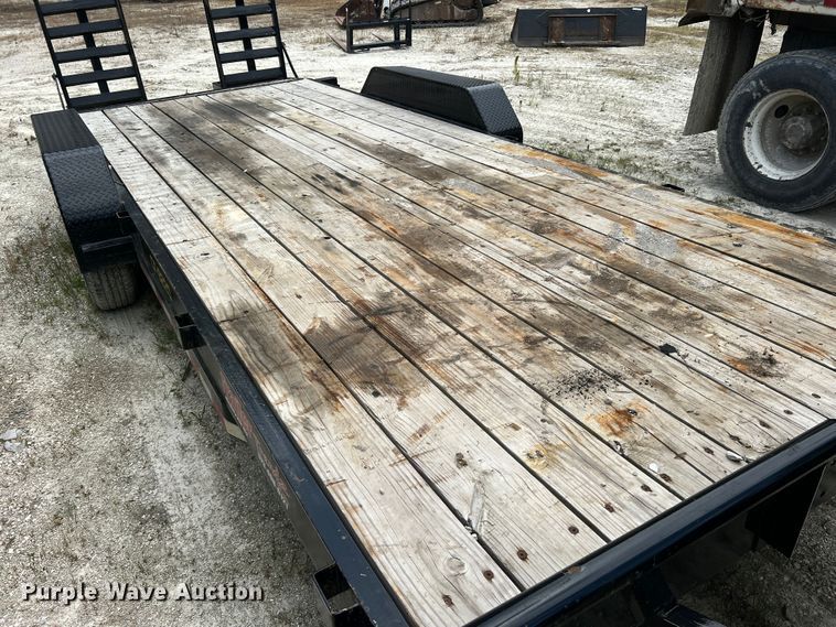 image for item JM9293 2019 Doolittle CF-8220  equipment trailer