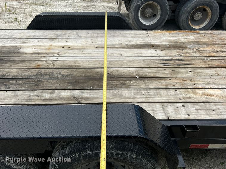 image for item JM9293 2019 Doolittle CF-8220  equipment trailer