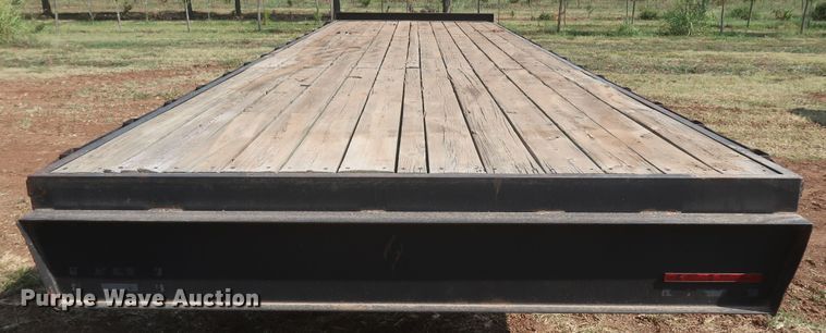image for item JR9409 2000 May  flatbed trailer