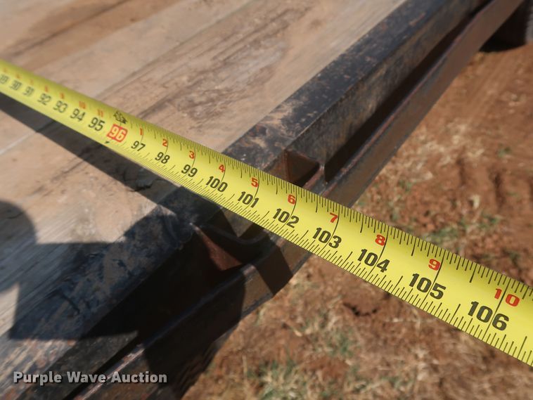 image for item JR9409 2000 May  flatbed trailer