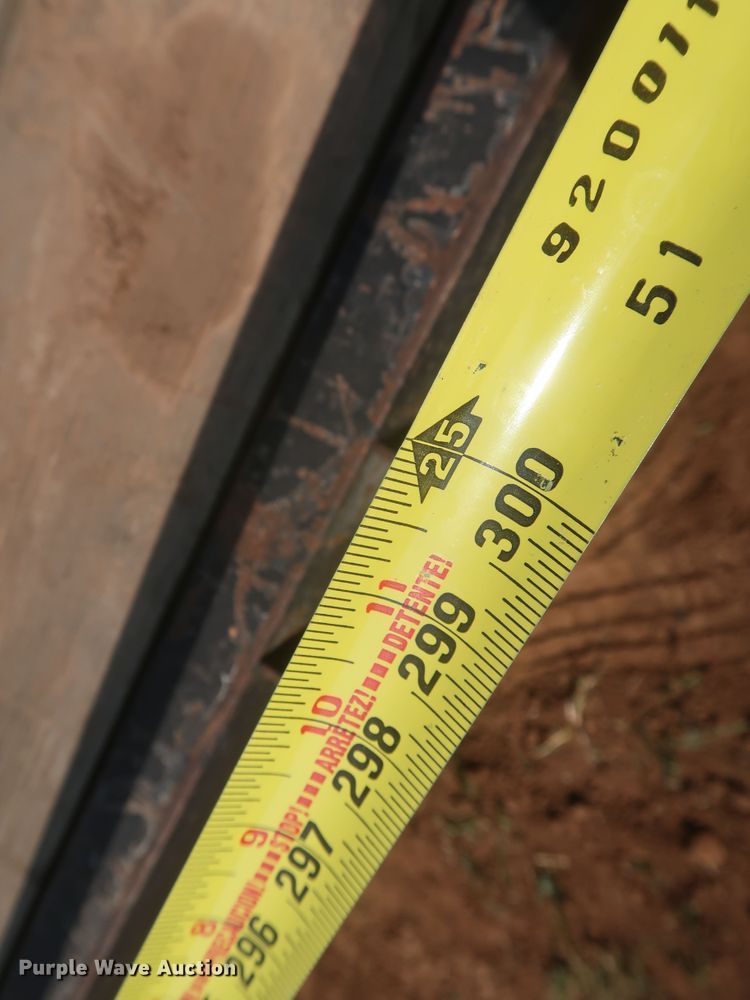 image for item JR9409 2000 May  flatbed trailer