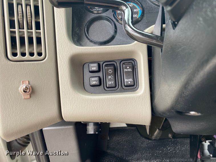 image for item JU9306 2014 International DuraStar 4300  refrigerated truck