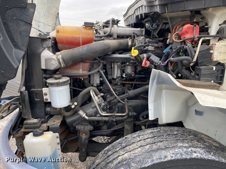 image for item JU9306 2014 International DuraStar 4300  refrigerated truck