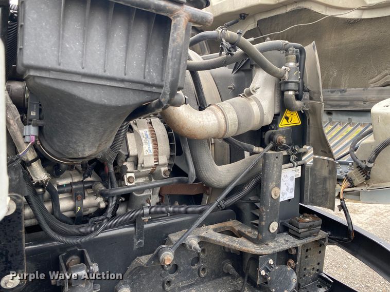 image for item JU9306 2014 International DuraStar 4300  refrigerated truck