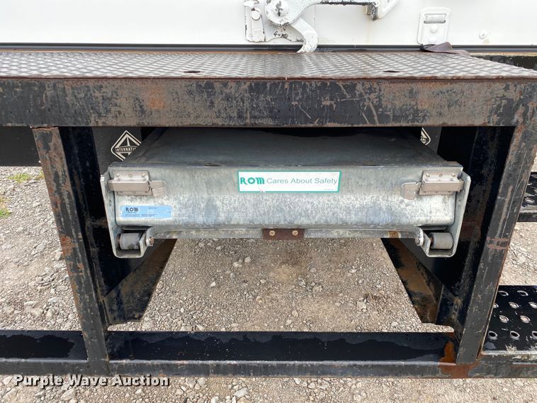 image for item JU9306 2014 International DuraStar 4300  refrigerated truck